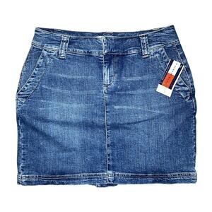 Tommy Hilfiger Denim Skirt - Size 00 Petite - Wardrobe Staple